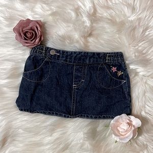 ✨Genuine Baby From OshKosh 9 Months Embroidered Denim Flower Skirt✨